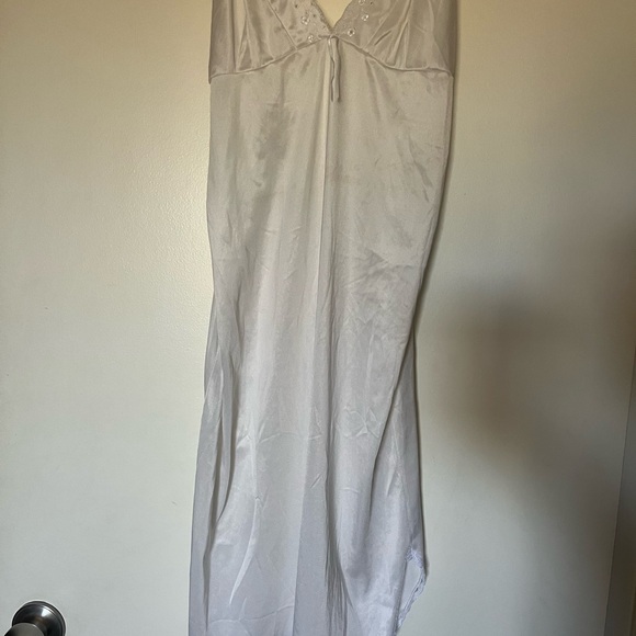 Lace Trim Satin Tank Top - Picture 11 of 11